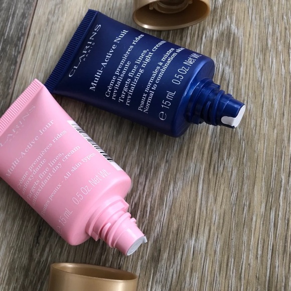 🔴SOLD🔴 - clarins Multi-Active Day/Night cream. - Picture 3 of 3
